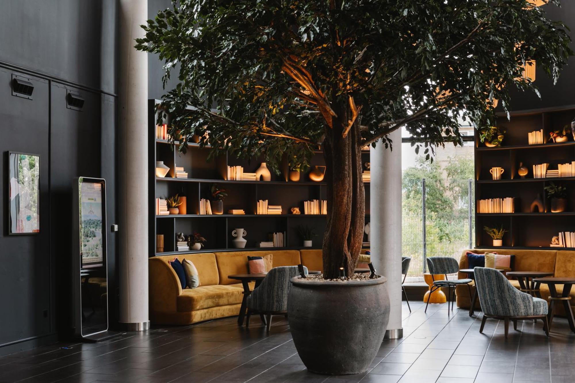 Voco By Ihg Hotel Belfast